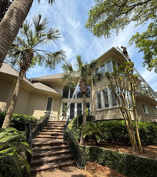 Highlighting craftsmanship from seamless gutter experts